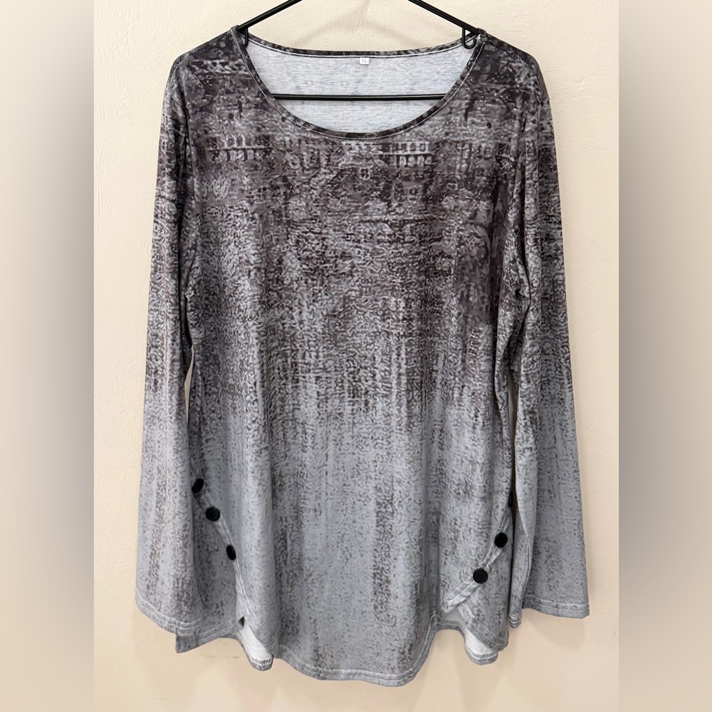 Women's Scoop Neck Ombré Blouse Sz XL Black Gray White Print Shirt Long Sleeves